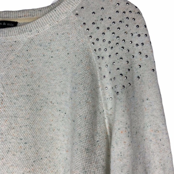 Max & Mia Womens Sweater Size M Studded Shoulder - Picture 4 of 9